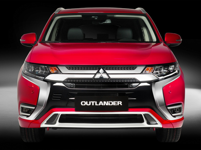 Mitsubishi Outlander 2022 ra mắt tại Việt Nam, giá giữ nguyên