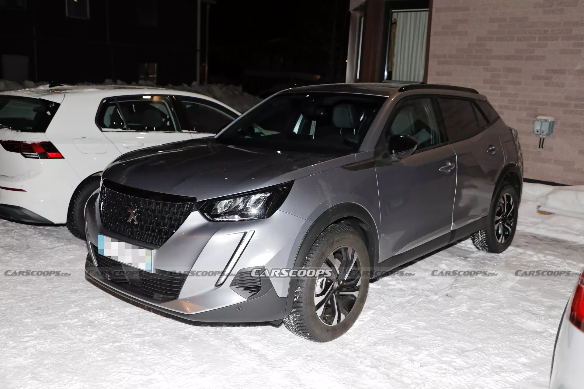 Peugeot 2008 mới lộ diện