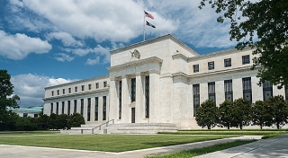 Fed có thể tăng lãi suất lên trên 5%?