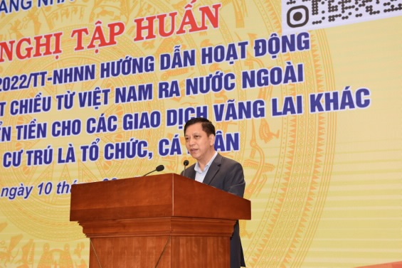 tap huan huong dan hoat dong chuyen tien mot chieu tu viet nam ra nuoc ngoai