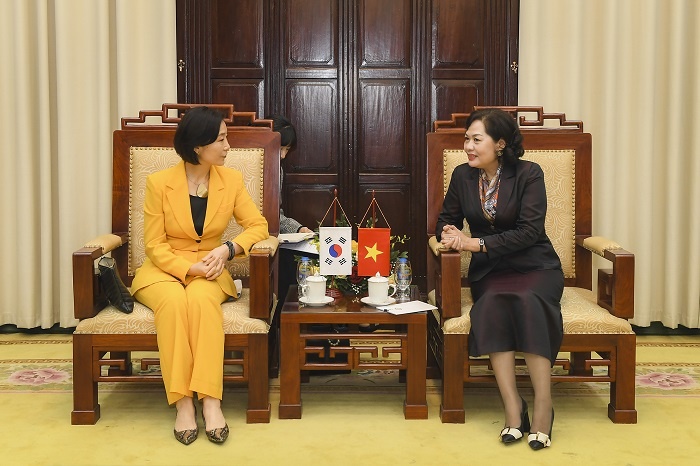 Thống đốc trao đổi, chia sẻ kinh nghiệm với Đại sứ Hàn Quốc về fintech, ngân hàng số, phòng chống rửa tiền