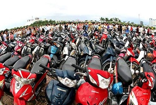 Dẹp nạn trông xe giá “cắt cổ” Dẹp nạn trông xe giá “cắt cổ”