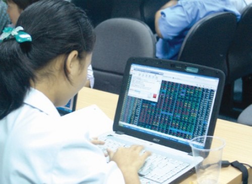 Áp lực bán gia tăng