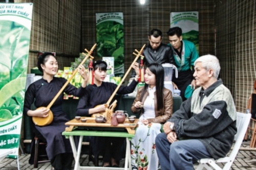 Những người thắp lửa Then