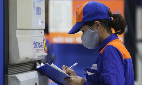 Giá các mặt hàng xăng dầu tiếp tục được giữ nguyên