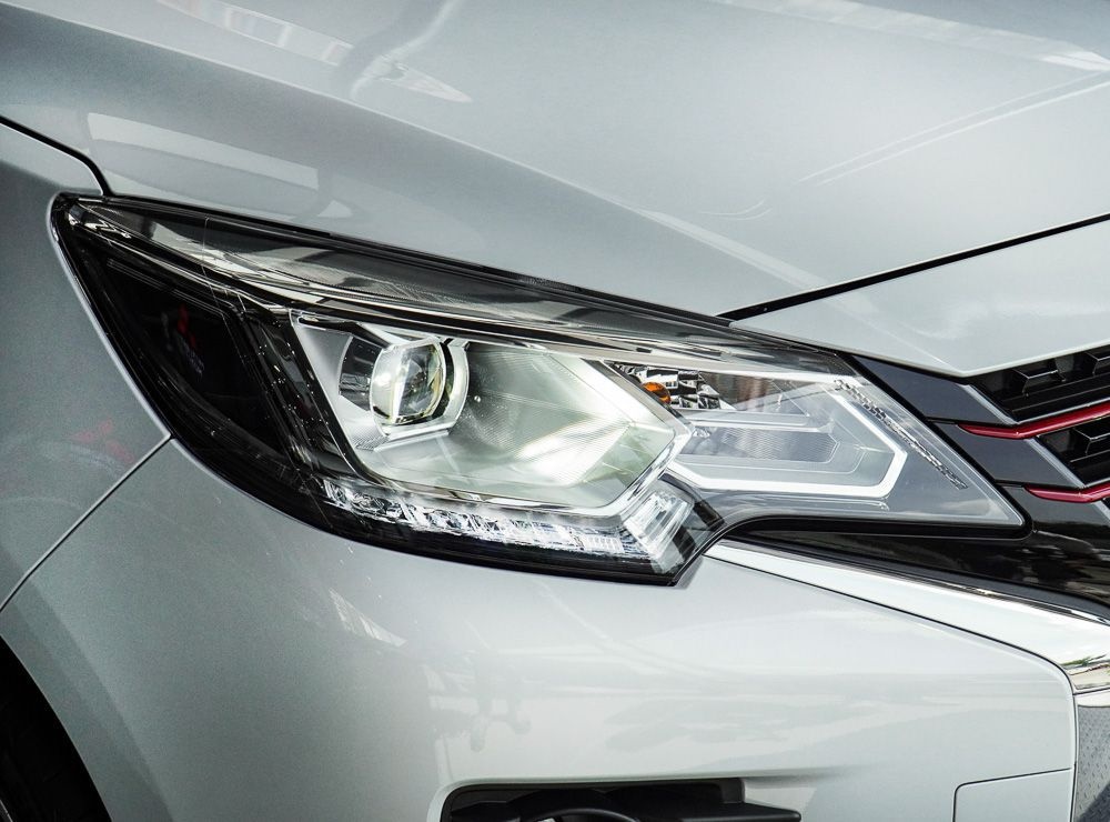 Mitsubishi Attrage CVT 2020 giá 460 triệu đồng có gì?