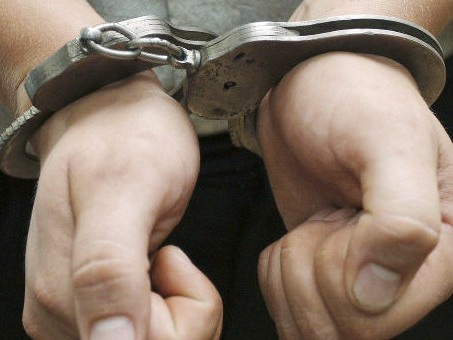 Cục Thuế Thanh Hóa đình chỉ công tác với trưởng phòng bị bắt giam vì nhận hối lộ 100 triệu