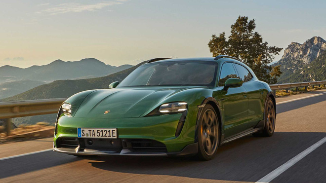 Porsche Taycan Cross Turismo ra mắt với giá từ khoảng 2,1 tỷ đồng