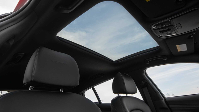 Kia ra mắt Stinger 2021