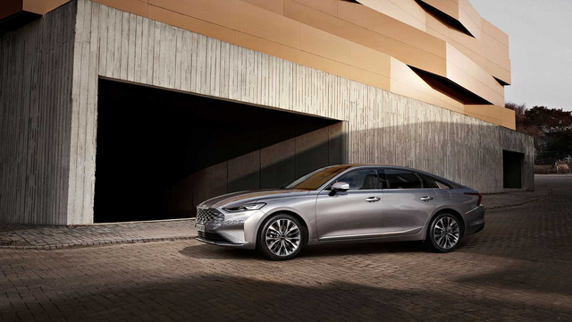 kia k8 sap ra mat co gi moi