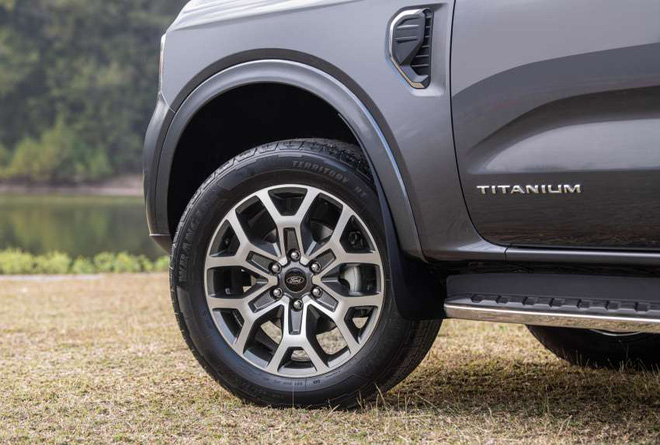 Ford Everest thế hệ mới ra mắt