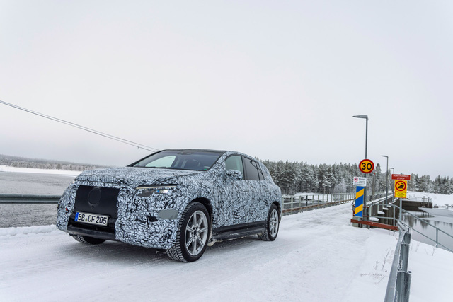 Nội thất của Mercedes-Benz EQS SUV có gì?