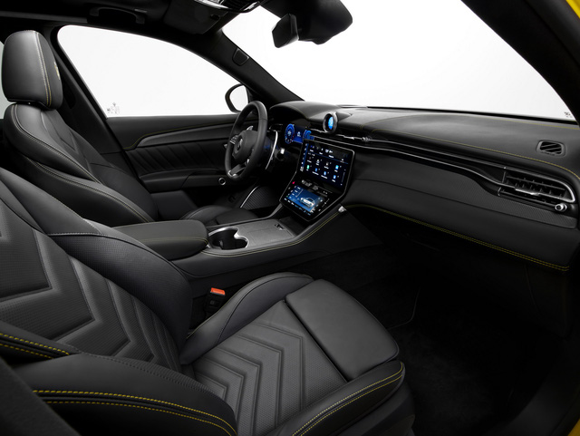 Maserati Grecale chính thức ra mắt