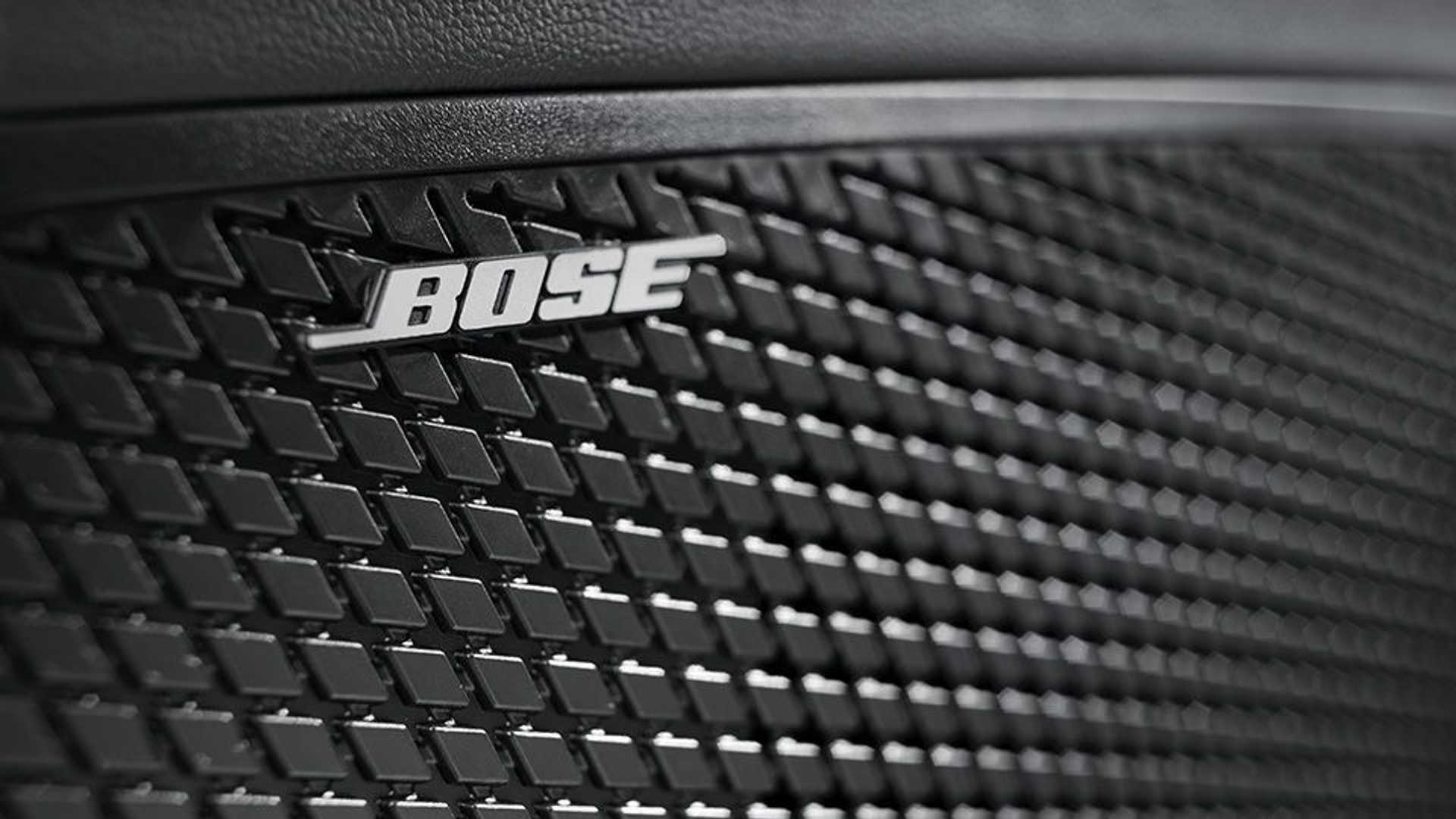 Hyundai Elantra 2024 giá khoảng 360 triệu đồng