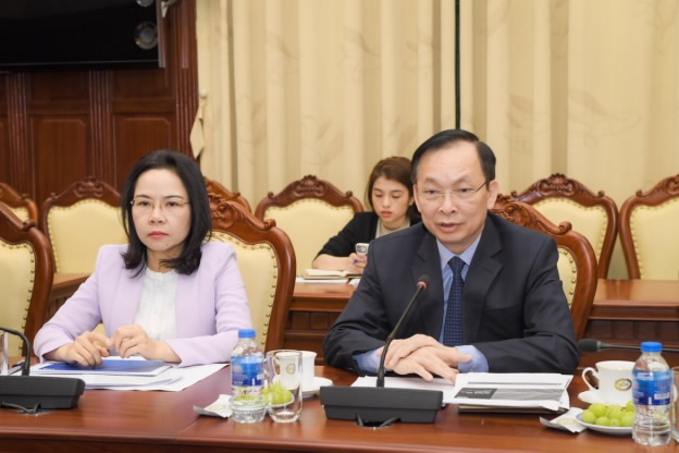 Phó Thống đốc Thường trực NHNN Đào Minh Tú tiếp lãnh đạo UOB pho thong doc thuong truc nhnn dao minh tu tiep lanh dao uob