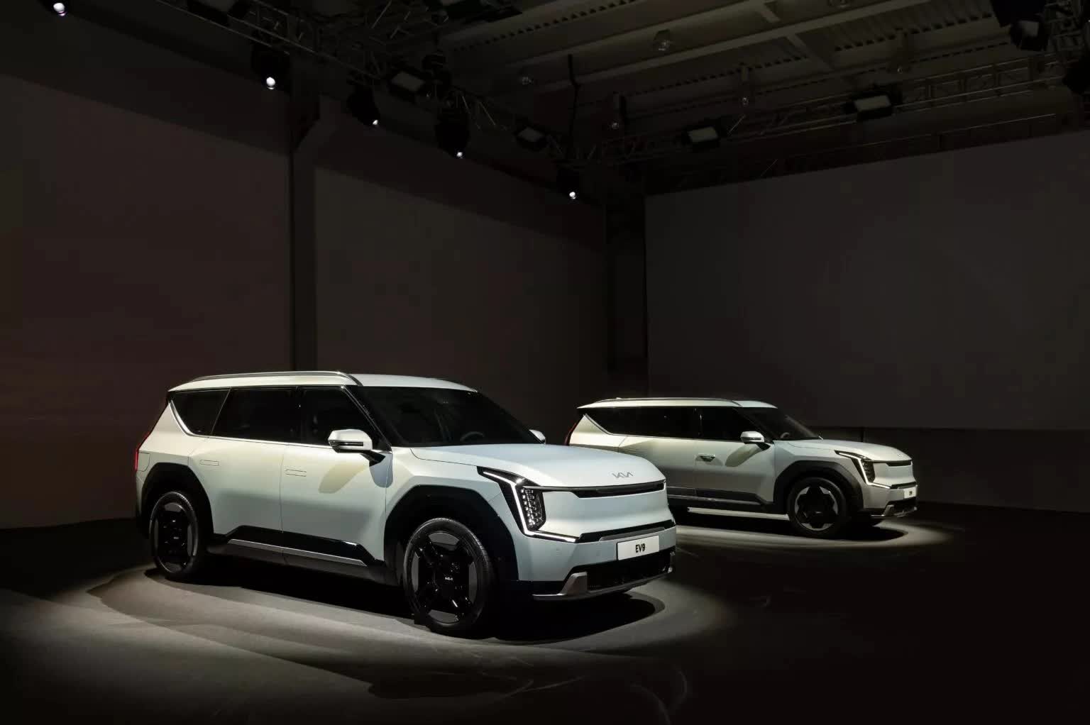 Ra mắt Kia EV9