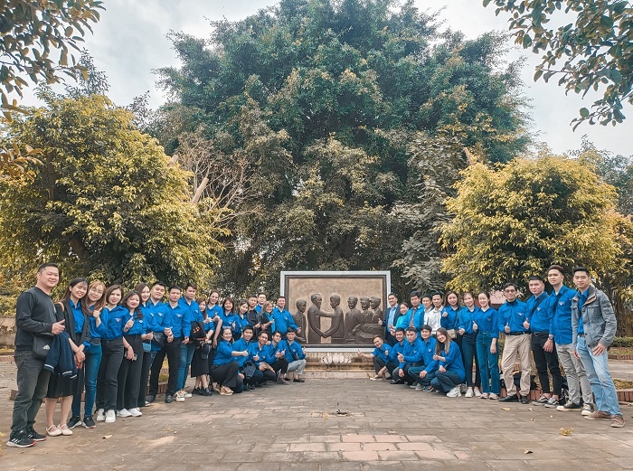 hanh trinh ve nguon cua tuoi tre nha may in tien quoc gia
