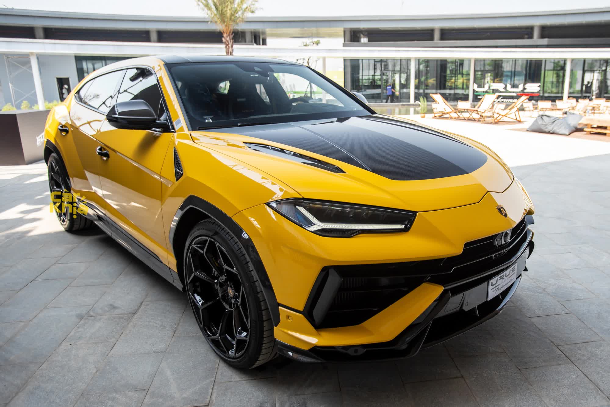 Lamborghini Urus Performante ra mắt Việt Nam với giá bán từ 16,5 tỷ đồng Lamborghini Urus Performante ra mắt Việt Nam với giá bán từ 16,5 tỷ đồng