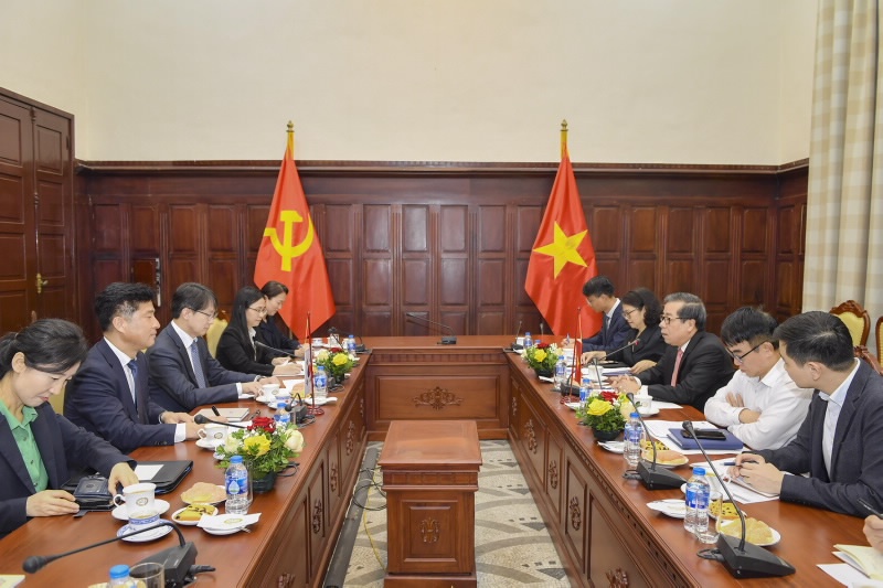 pho thong doc nhnn nguyen kim anh tiep pho thong doc thuong truc fss han quoc