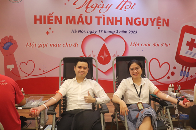 tuoi tre ngan hang trung uong hien mau vi cong dong