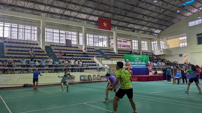 giao luu the thao khoi thi dua cac cong doan cap tren truc tiep co so