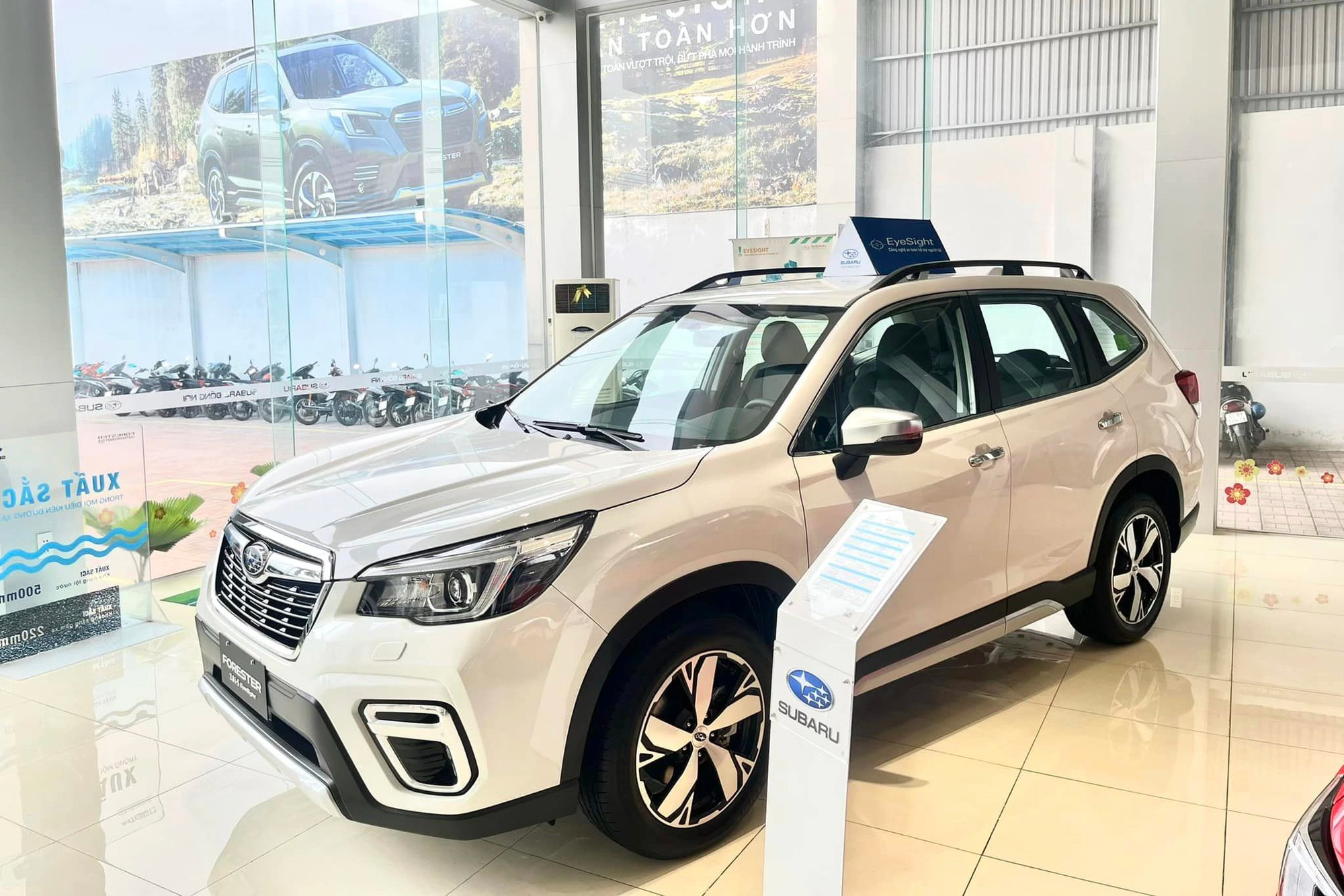Subaru Forester giảm giá mạnh Subaru Forester giảm giá mạnh