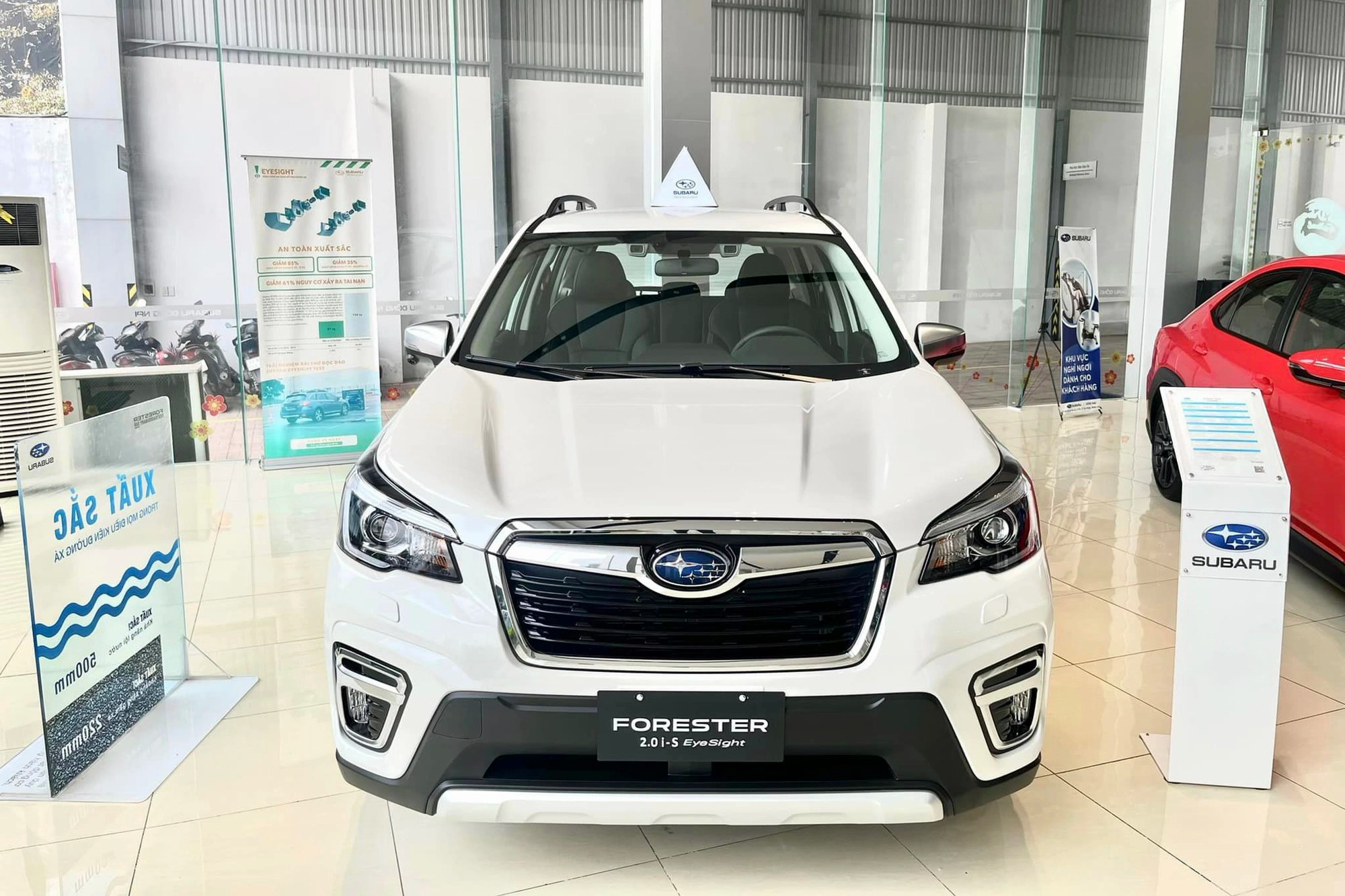 Subaru Forester giảm giá mạnh Subaru Forester giảm giá mạnh