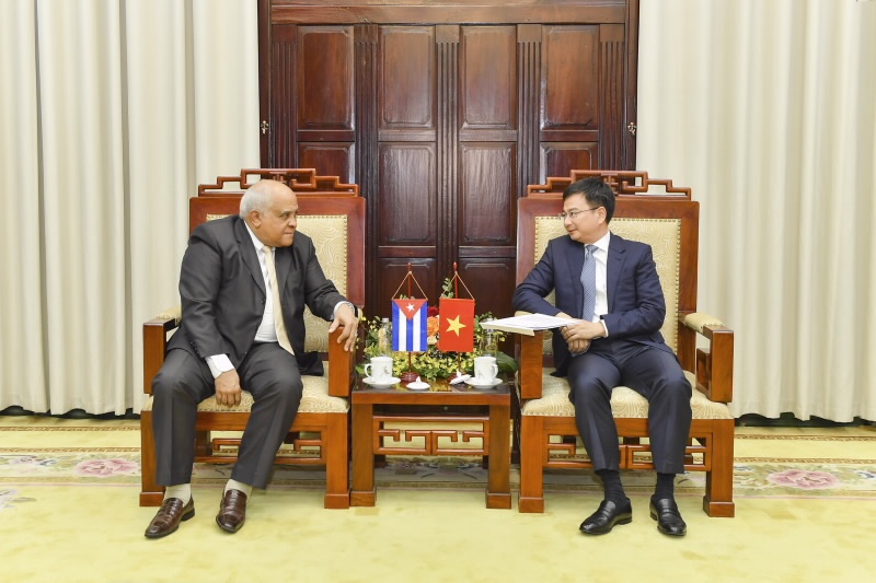Phó Thống đốc Phạm Thanh Hà tiếp Đại sứ Cộng hòa Cuba tại Việt Nam pho thong doc pham thanh ha tiep dai su cong hoa cuba tai viet nam