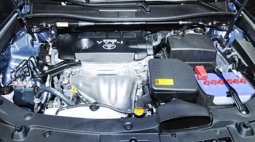 Toyota Camry 2015 có gì để 