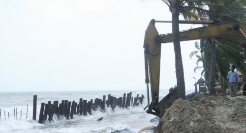 Lấy cát trái phép ở biển Cửa Đại