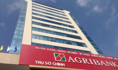 Agribank đã hoàn trả tiền cho 3 KH có thẻ giao dịch tại ATM thuộc quản lý của NH Agribank đã hoàn trả tiền cho 3 KH có thẻ giao dịch tại ATM thuộc quản lý của NH