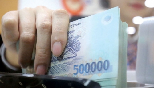 Nhiều nhà băng tiếp tục mua lại nợ xấu từ VAMC