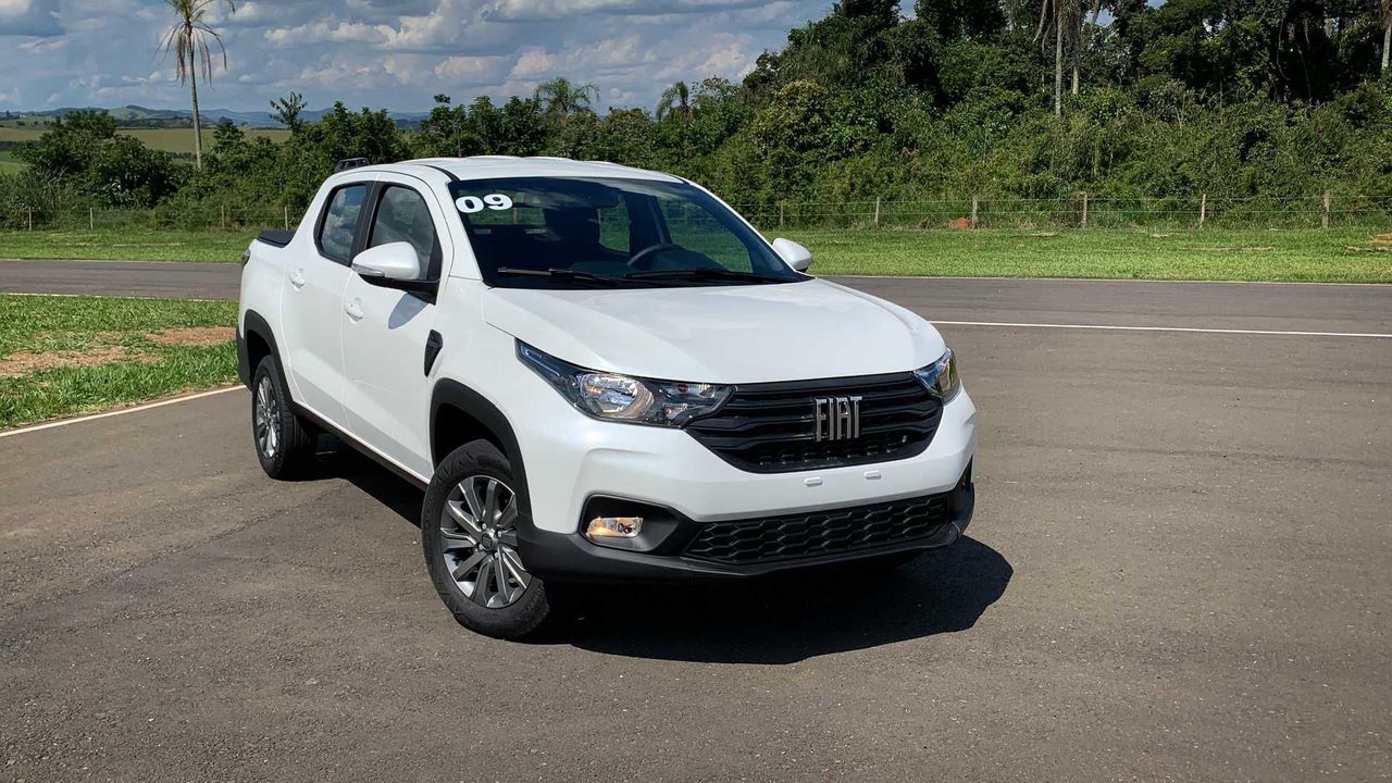 Bán tải giá rẻ Fiat Strada sắp có mặt trên thị trường ban tai gia re fiat strada sap co mat tren thi truong