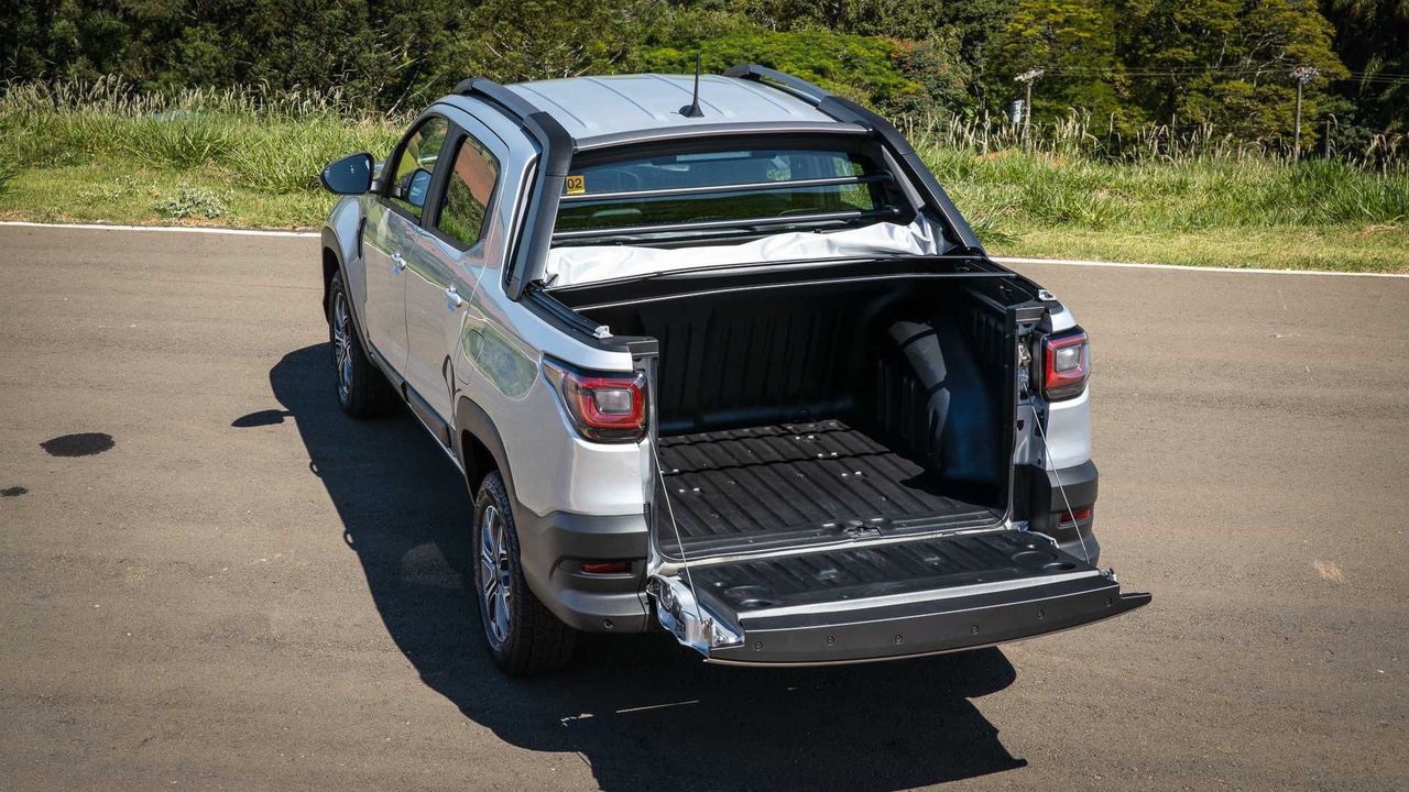 Bán tải giá rẻ Fiat Strada sắp có mặt trên thị trường ban tai gia re fiat strada sap co mat tren thi truong