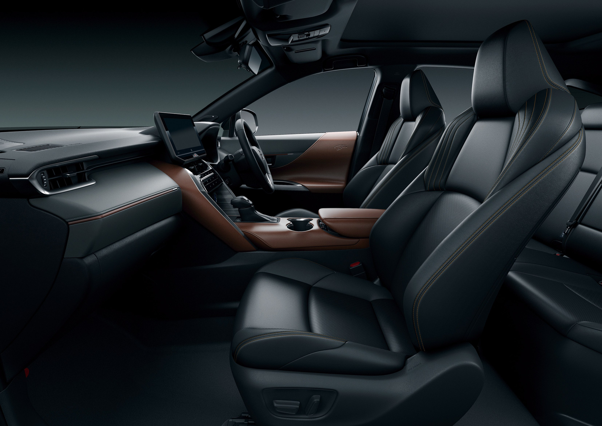 Toyota Harrier thế hệ mới sắp về Việt Nam có gì?