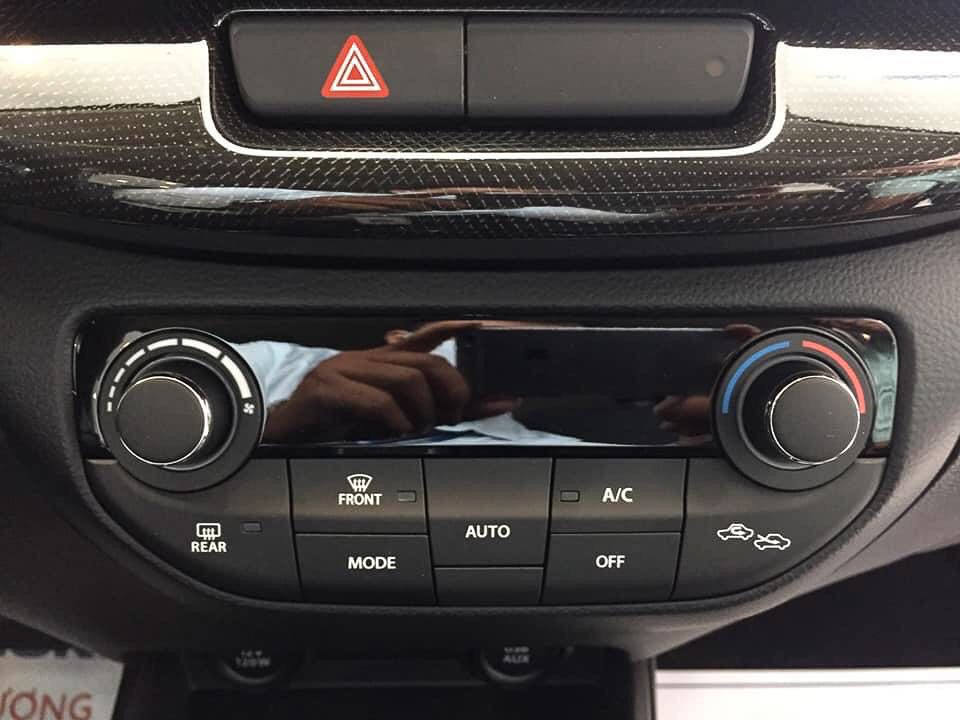 Cận cảnh Suzuki XL7 2020 vừa về đại lý can canh suzuki xl7 2020