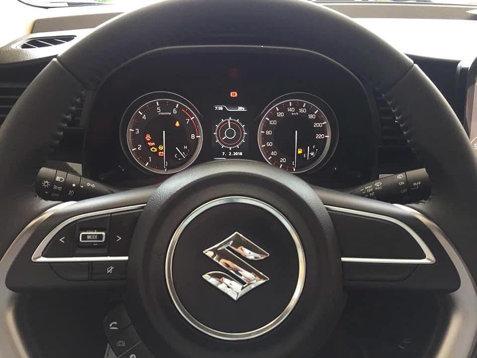 Cận cảnh Suzuki XL7 2020 vừa về đại lý can canh suzuki xl7 2020