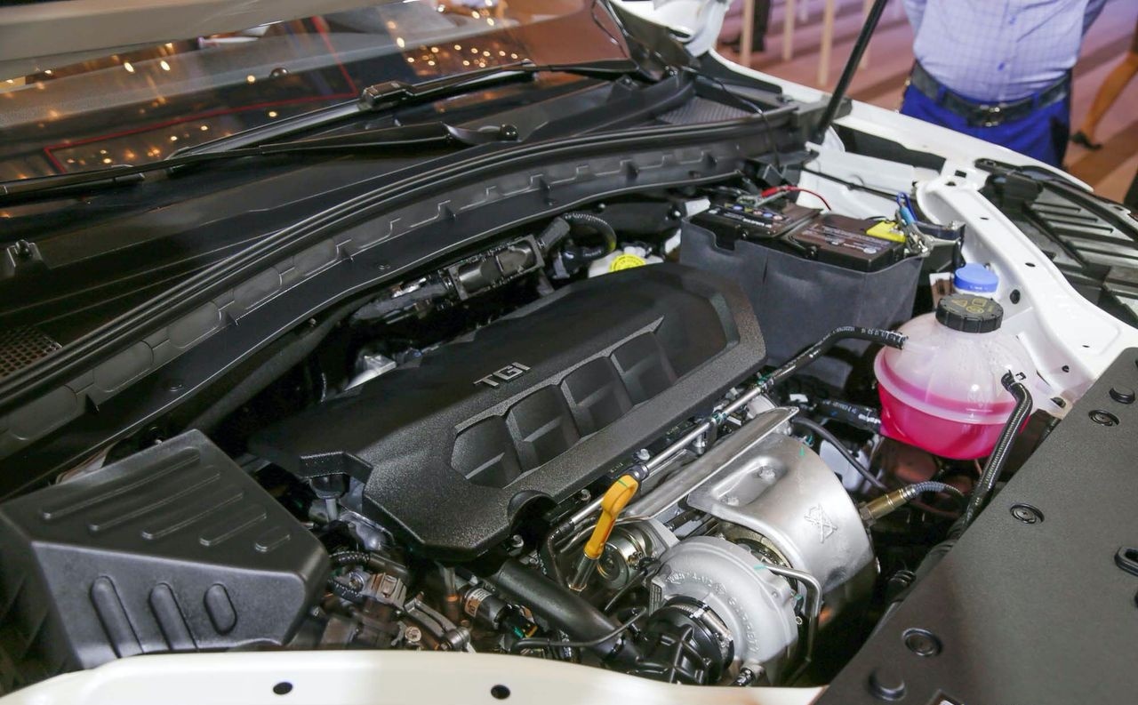 Top 5 xe crossover có giá lăn bánh 1 tỷ đồng top 5 xe crossover co gia lan banh 1 ty dong