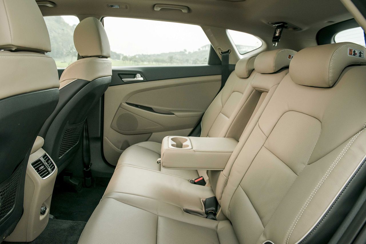 Top 5 xe crossover có giá lăn bánh 1 tỷ đồng top 5 xe crossover co gia lan banh 1 ty dong