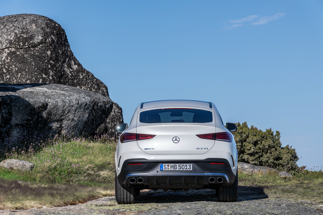 Mercedes-Benz GLE Coupe 2021 giá 5,35 tỷ đồng vừa ra mắt có gì?