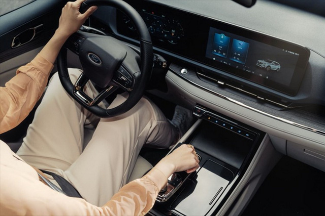 Ford Equator Sport mở bán với giá từ 22.050 USD