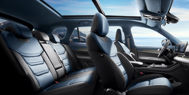 Ford Equator Sport mở bán với giá từ 22.050 USD