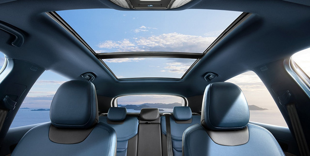 Ford Equator Sport mở bán với giá từ 22.050 USD