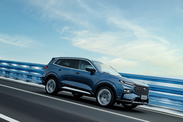 Ford Equator Sport mở bán với giá từ 22.050 USD