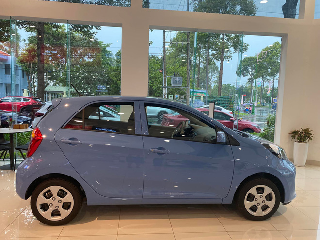 gia kia morning mt giam con 275 trieu dong