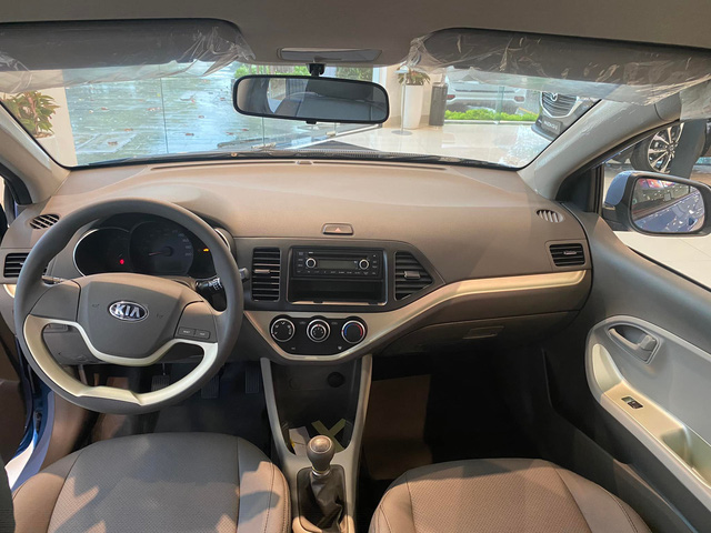 gia kia morning mt giam con 275 trieu dong