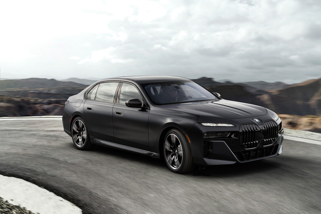 BMW 7-Series 2023 ra mắt