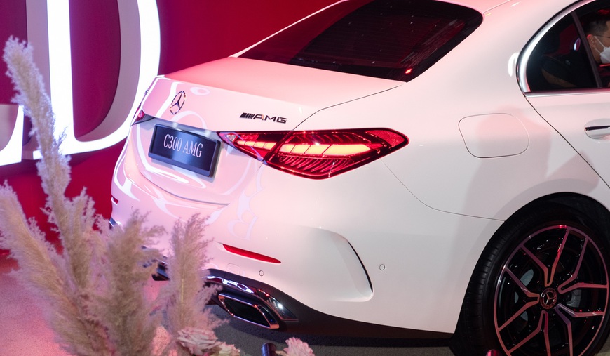 Mercedes-Benz C-Class 2022 ra mắt với giá từ 1,669 tỷ đồng