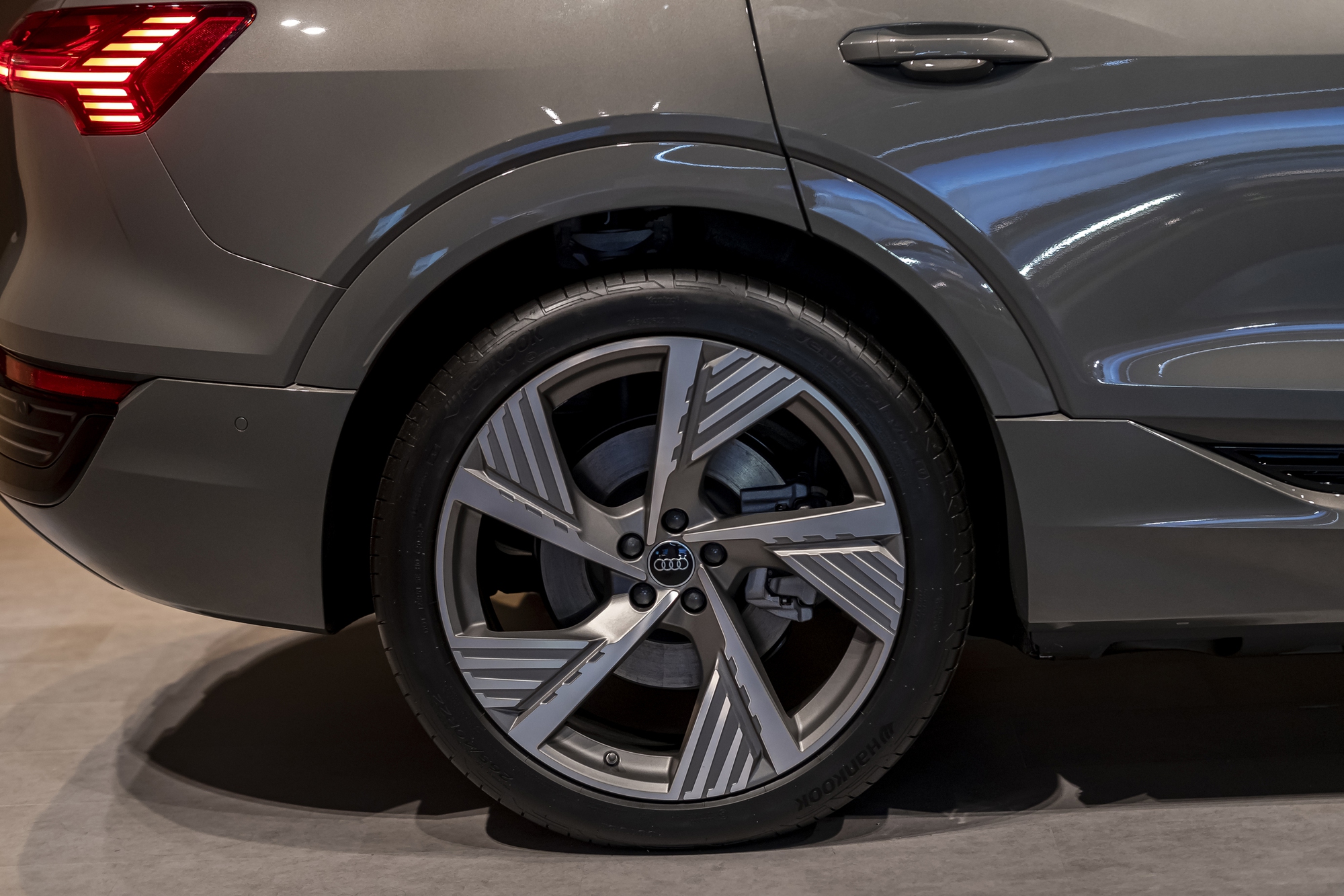 SUV điện của Audi sắp bán tại Việt Nam có gì? SUV điện của Audi sắp bán tại Việt Nam có gì?