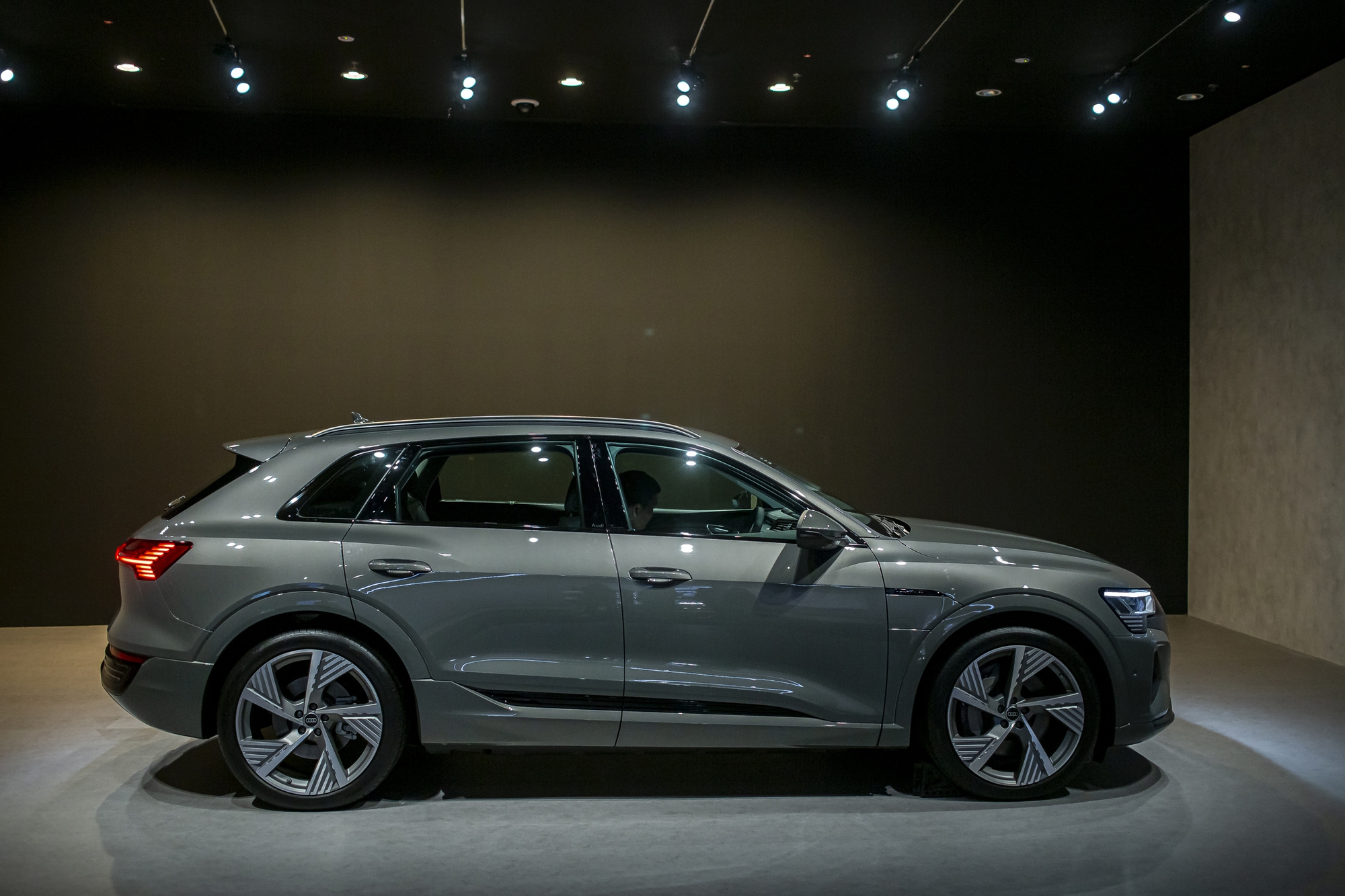 SUV điện của Audi sắp bán tại Việt Nam có gì? SUV điện của Audi sắp bán tại Việt Nam có gì?